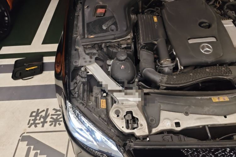 Used Mercedes-Benz E-Class 2018 E 300 L Sport Luxury Edition Engine Bay Right