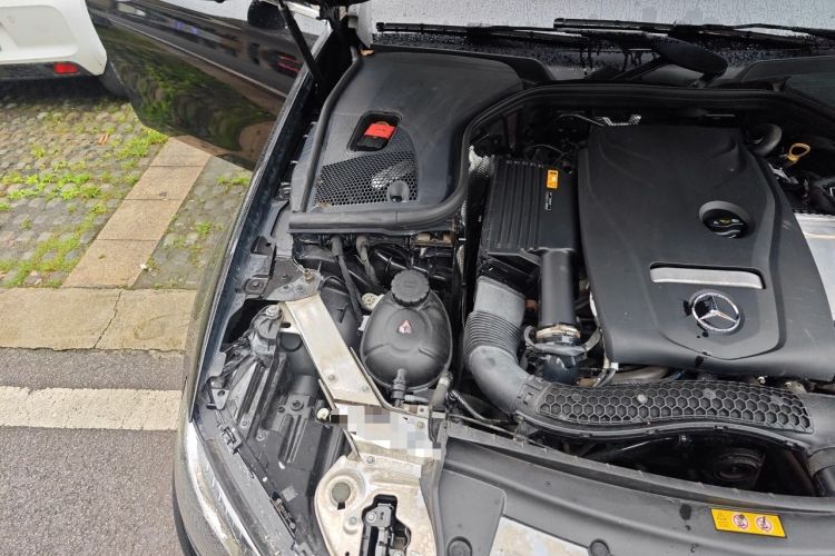 Used Mercedes-Benz E-Class 2018 E 300 L Sport Luxury Edition Engine Bay Right