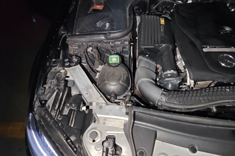 Used Mercedes-Benz E-Class 2018 Facelift E 300 L Luxury Edition Engine Bay Right