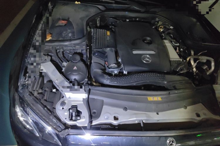 Used Mercedes-Benz E-Class 2018 Facelift E 300 L Luxury Edition Engine Bay Right
