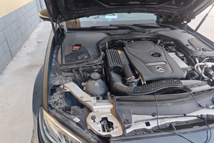 Used Mercedes-Benz E-Class 2018 Restyled E 300 L Sport Luxury Edition Engine Bay Right