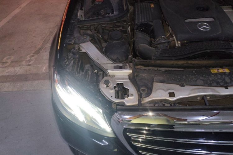 Used Mercedes-Benz E-Class 2018 Facelifted E 300 L Stylish Version Engine Bay Right