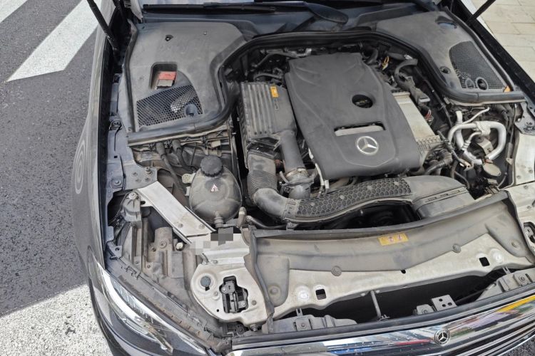 Used Mercedes-Benz E-Class 2018 Facelifted E 300 L Stylish Version Engine Bay Right
