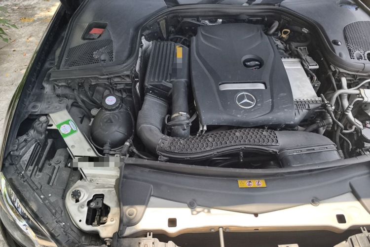 Used Mercedes-Benz E-Class 2018 Facelift E 300 L Luxury Edition Engine Bay Right