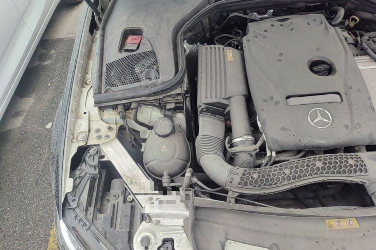 Used Mercedes-Benz E-Class 2018 Facelifted E 300 L Stylish Version Engine Bay Right