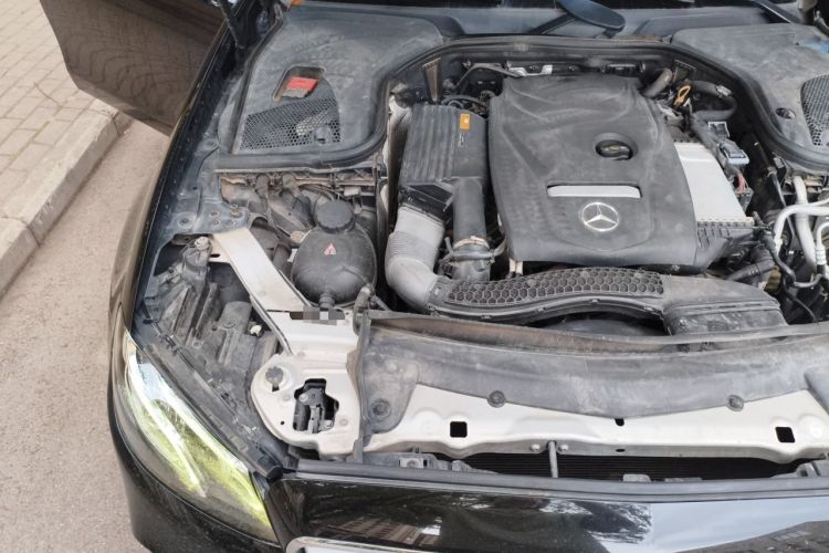 Used Mercedes-Benz E-Class 2018 E 200 L Sport Edition Engine Bay Right