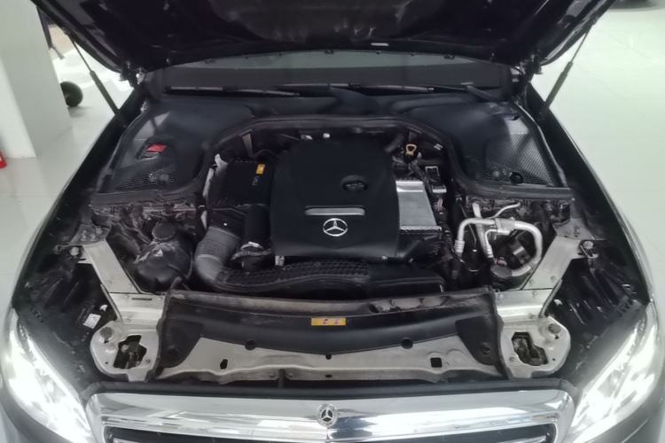 Used Mercedes-Benz E-Class 2018 Facelift E 200 L Engine Bay