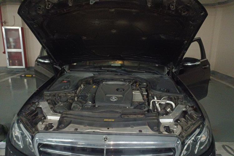Used Mercedes-Benz E-Class 2018 Facelift E 200 L Engine Bay
