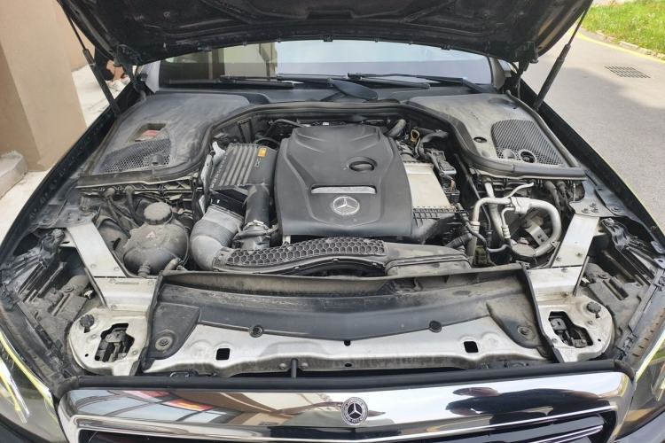Used Mercedes-Benz E-Class 2018 Facelift E 200 L Engine Bay
