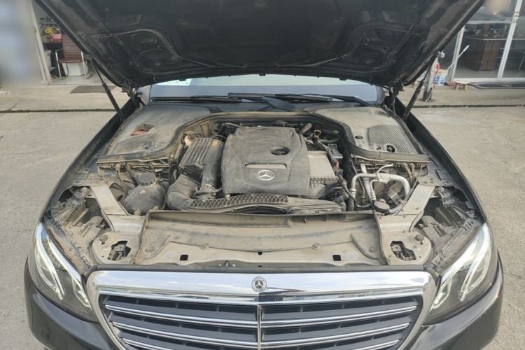 Used Mercedes-Benz E-Class 2018 Facelift E 200 L Engine Bay