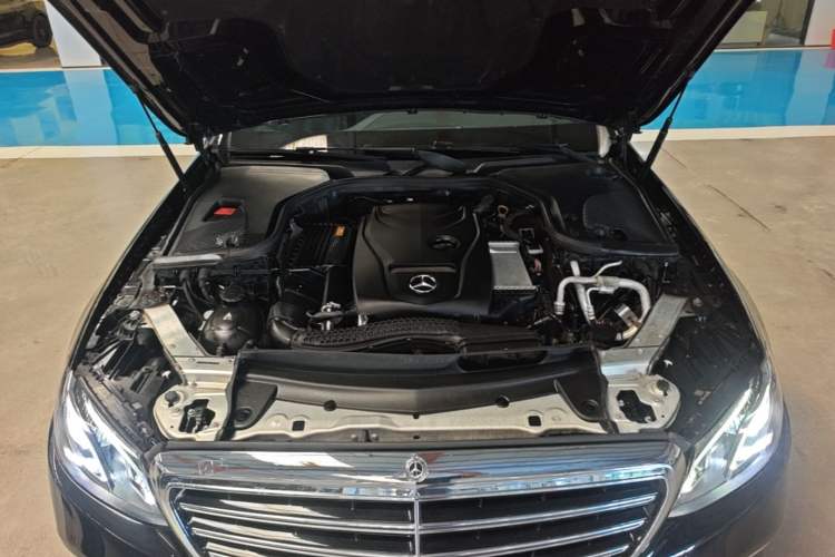 Used Mercedes-Benz E-Class 2018 Facelift E 200 L Engine Bay