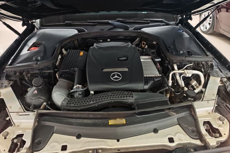 Used Mercedes-Benz E-Class 2018 E 200 L Engine Bay