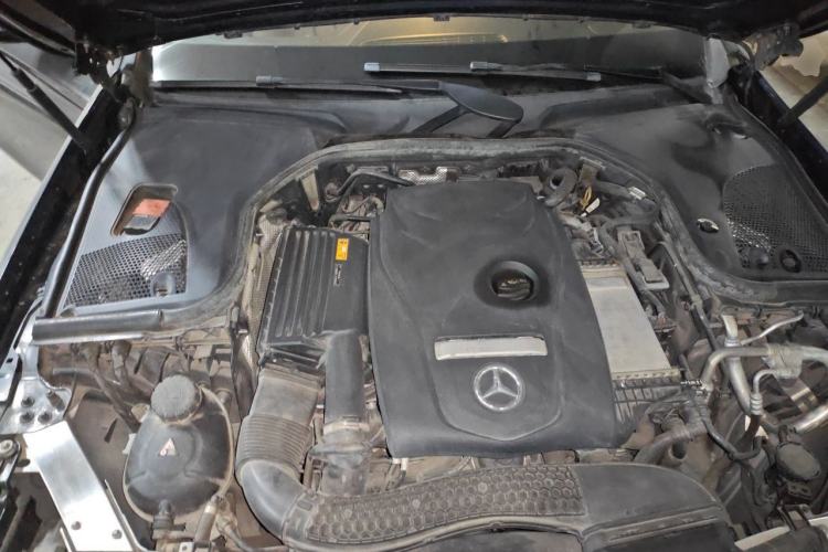 Used Mercedes-Benz E-Class 2018 E 200 L Engine Bay