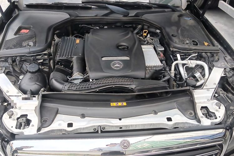 Used Mercedes-Benz E-Class 2018 Facelift E 200 L 4MATIC Engine Bay