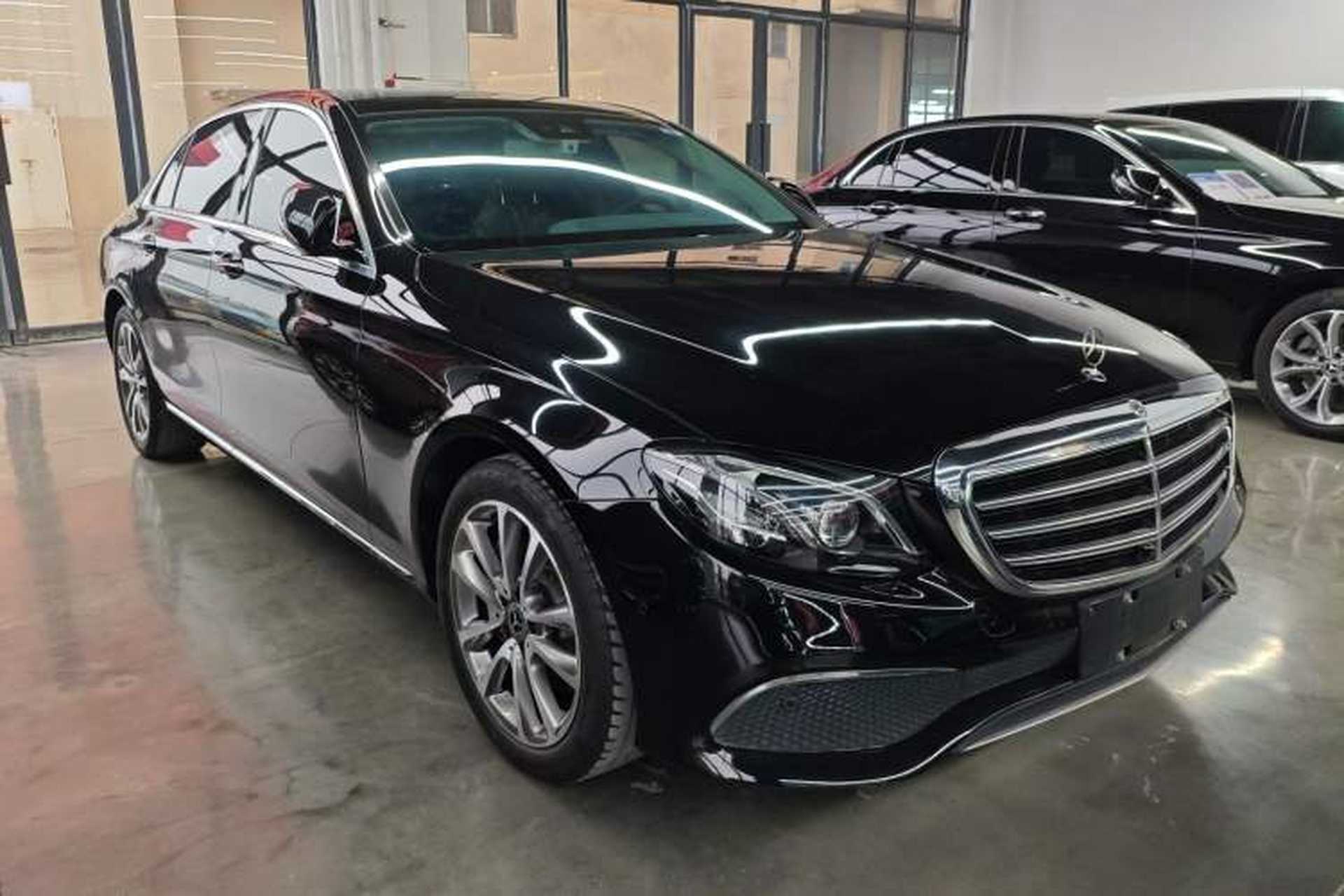 Used Mercedes-Benz E-Class 2018 Facelift E 300 L Luxury Edition Exterior 1