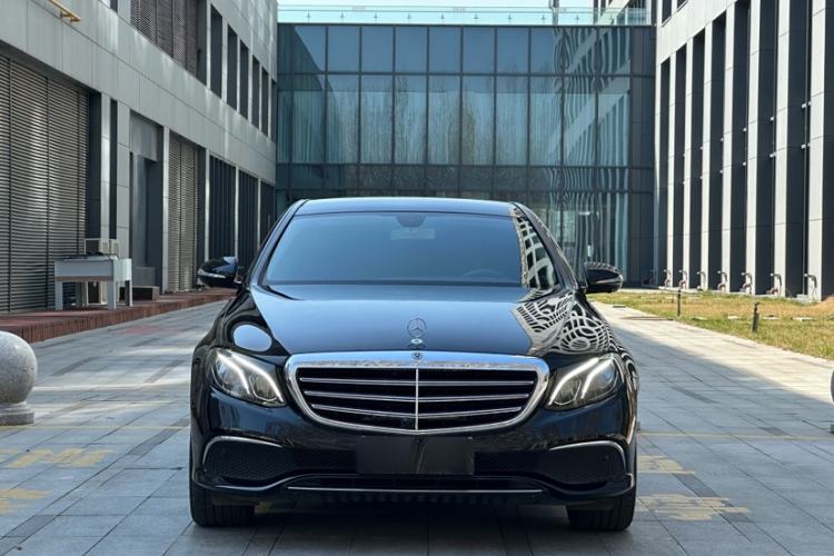 Used Mercedes-Benz E-Class 2018 Facelift E 300 L Luxury Edition Exterior 1
