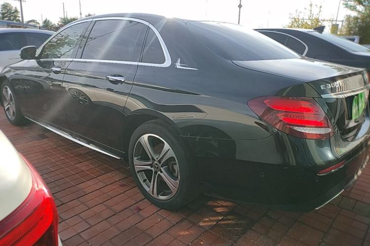 Used Mercedes-Benz E-Class 2018 Facelift E 200 L Sport Edition Exterior 2