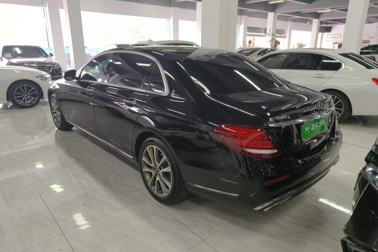 Used Mercedes-Benz E-Class 2018 Facelift E 300 L Luxury Edition Exterior 2