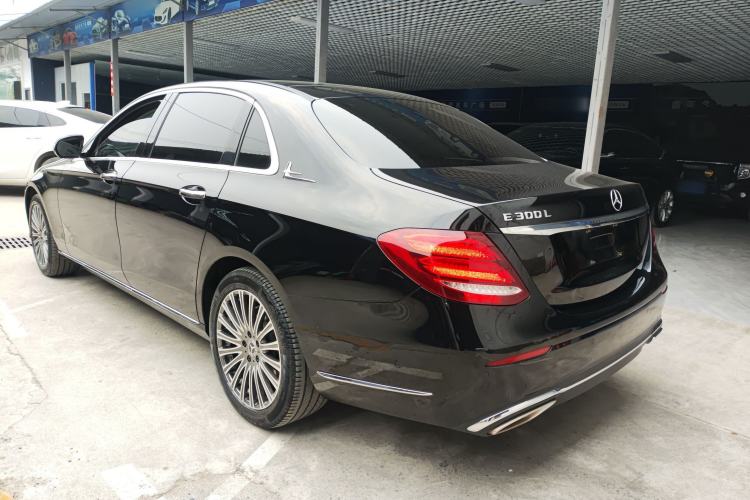 Used Mercedes-Benz E-Class 2018 Facelifted E 300 L Stylish Version Exterior 2