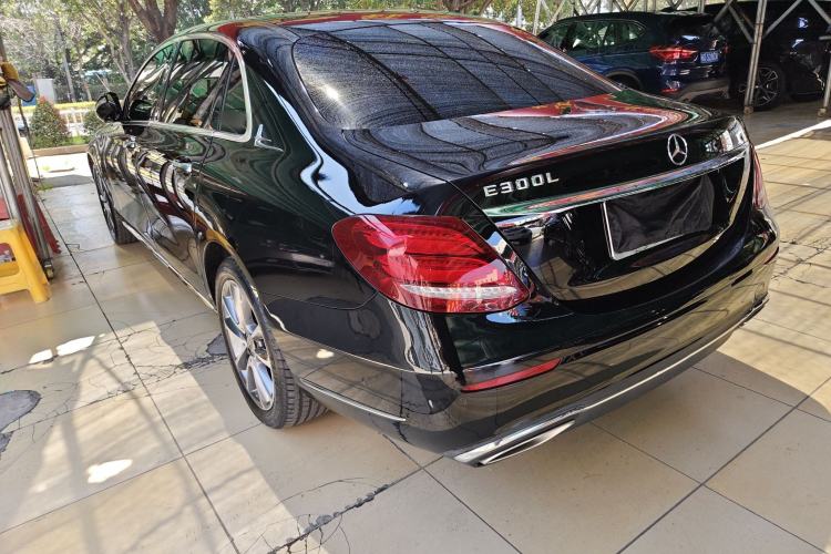 Used Mercedes-Benz E-Class 2018 E 200 L Exterior 2
