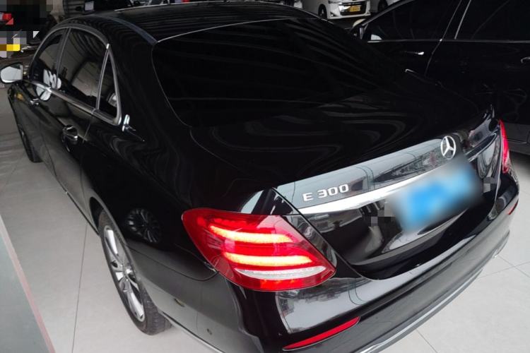 Used Mercedes-Benz E-Class 2018 E 200 L Exterior 2