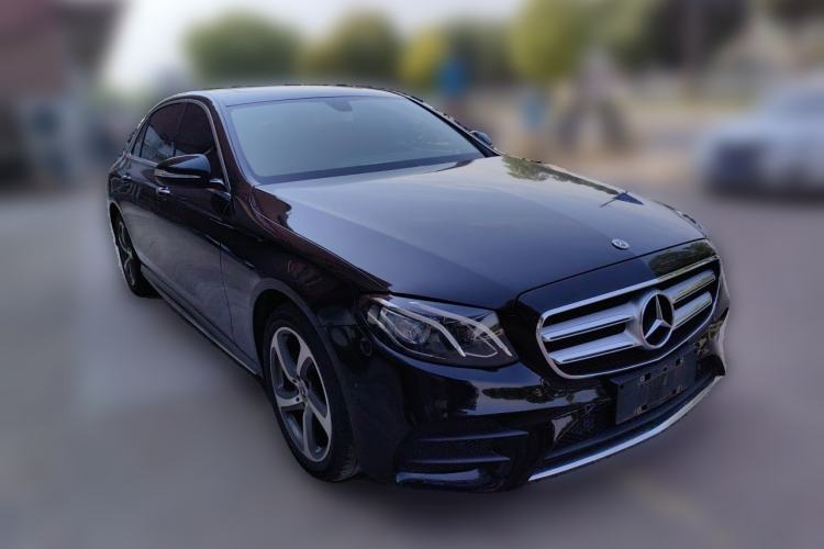 Used Mercedes-Benz E-Class 2018 Facelift E 200 L Sport 4MATIC Exterior 2