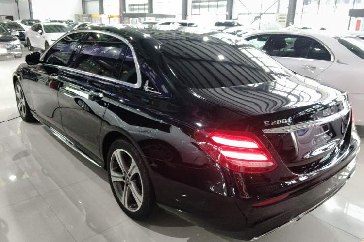 Used Mercedes-Benz E-Class 2018 E 200 L Sport Edition Exterior 2