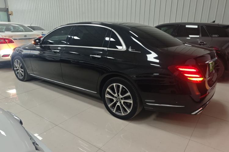 Used Mercedes-Benz E-Class 2018 Facelift E 200 L Exterior 3