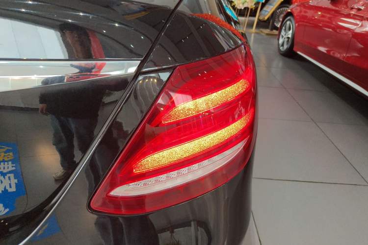 Used Mercedes-Benz E-Class 2018 E 200 L Sport Edition Exterior 3