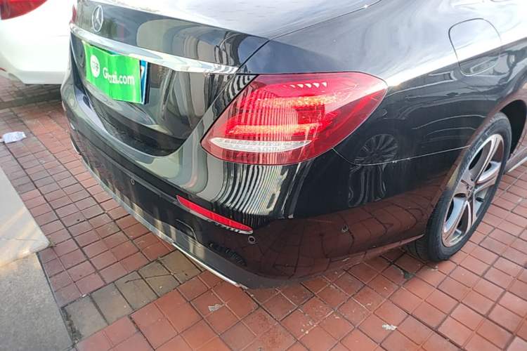Used Mercedes-Benz E-Class 2018 Facelift E 200 L Sport Edition Exterior 3