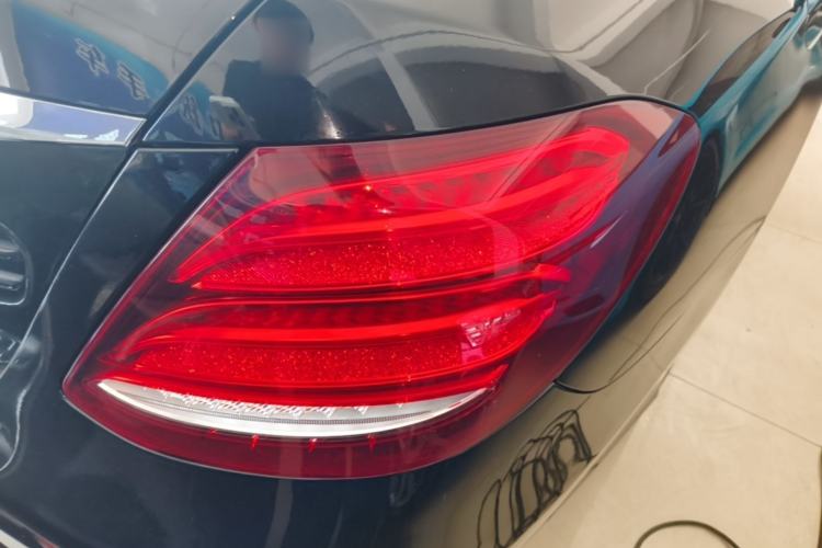 Used Mercedes-Benz E-Class 2018 Restyled E 300 L Sport Luxury Edition Exterior 3