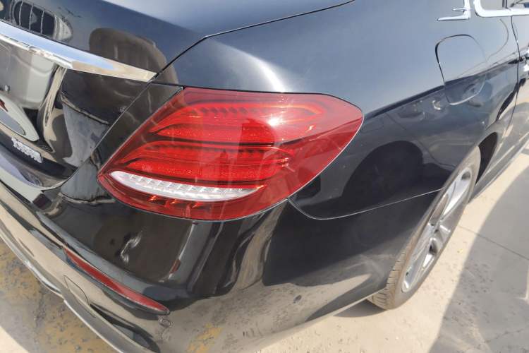 Used Mercedes-Benz E-Class 2018 E 200 L Sport Edition Exterior 3