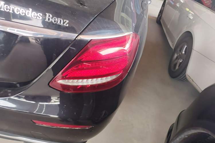 Used Mercedes-Benz E-Class 2018 Facelifted E 300 L Stylish Version Exterior 3