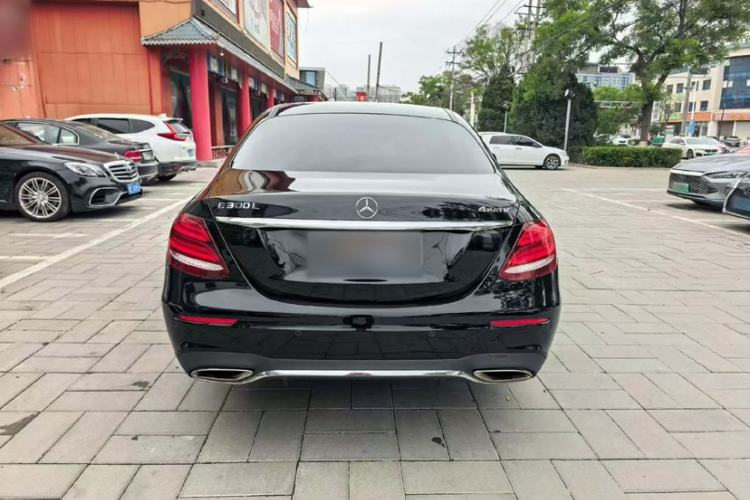 Used Mercedes-Benz E-Class 2018 E 200 L Sport 4MATIC Exterior 3