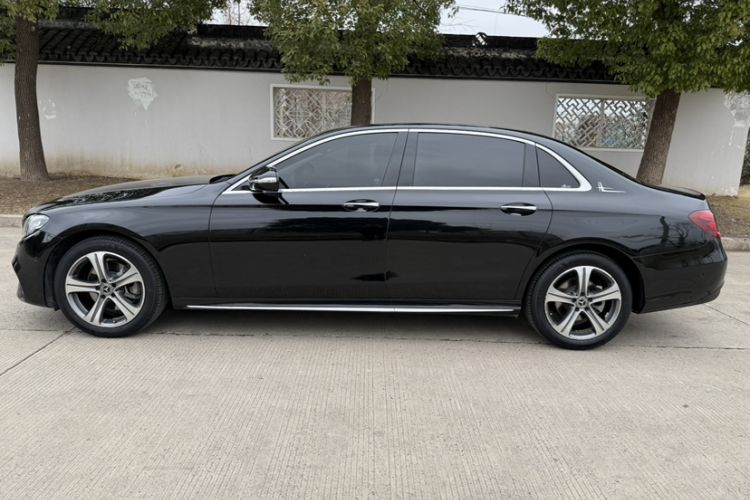 Used Mercedes-Benz E-Class 2018 Facelift E 200 L Sport Edition Exterior 3