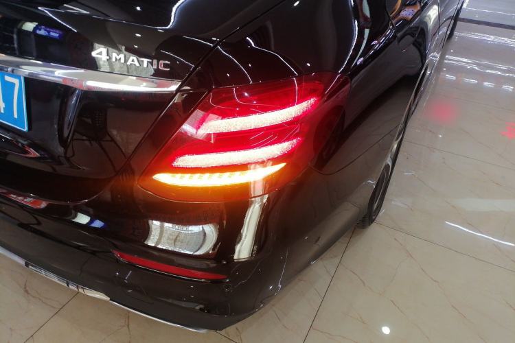 Used Mercedes-Benz E-Class 2018 Facelift E 200 L Sport 4MATIC Exterior 3