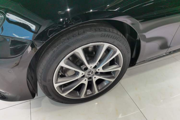 Used Mercedes-Benz E-Class 2018 E 300 L Stylish Model Exterior 3