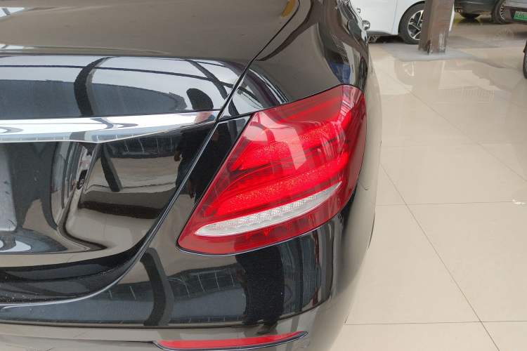 Used Mercedes-Benz E-Class 2018 Facelifted E 300 L Stylish Version Exterior 3