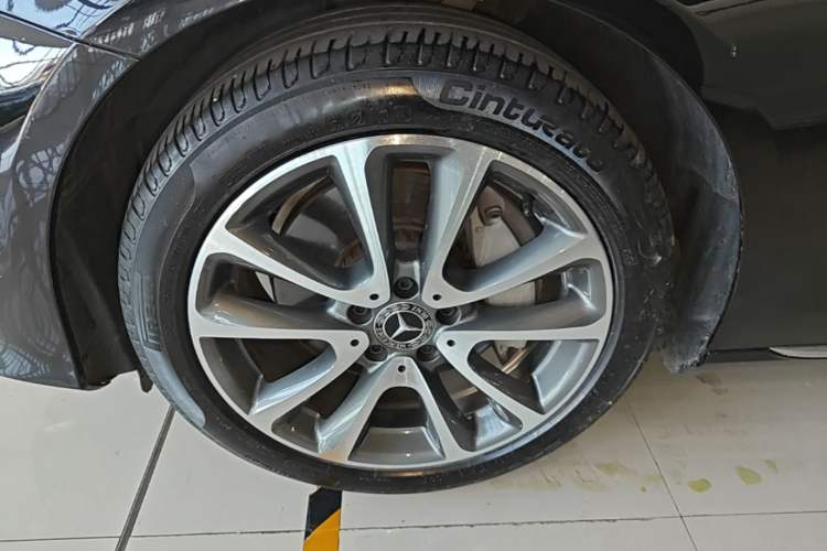 Used Mercedes-Benz E-Class 2018 Facelift E 300 L Luxury Edition Exterior 4