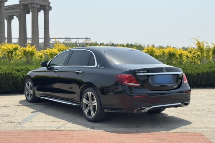 Used Mercedes-Benz E-Class 2018 Facelift E 200 L Sport Edition Exterior 4