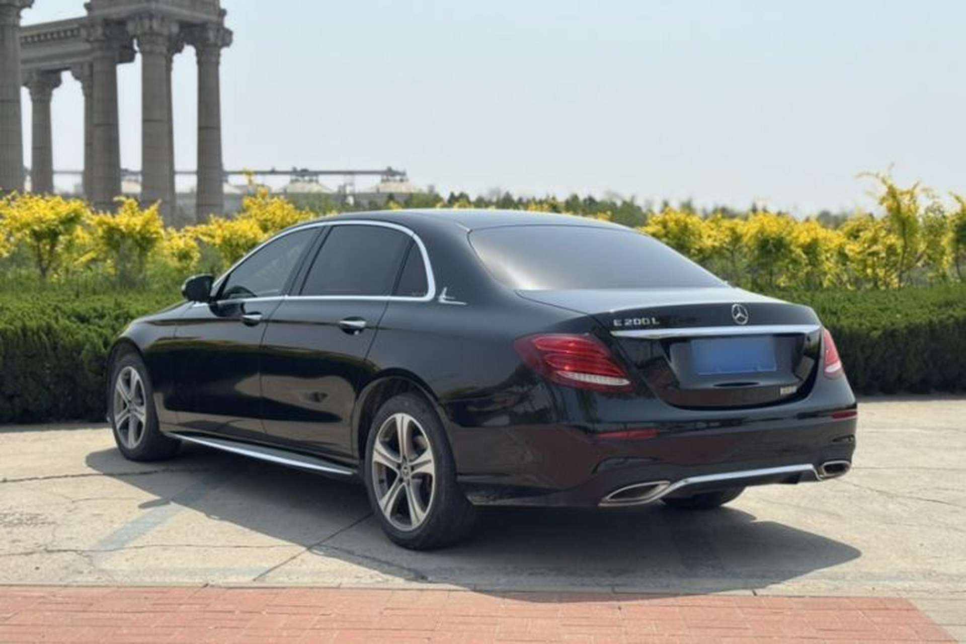 Used Mercedes-Benz E-Class 2018 Facelift E 200 L Sport Edition Exterior 4