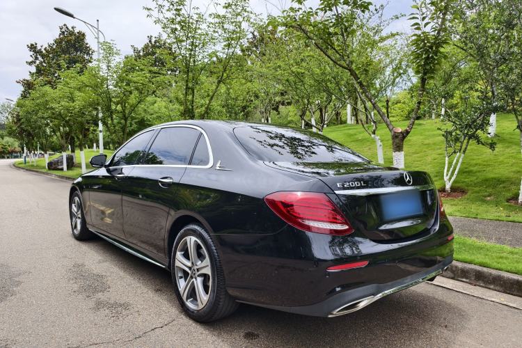 Used Mercedes-Benz E-Class 2018 Facelift E 200 L Sport Edition Exterior 4