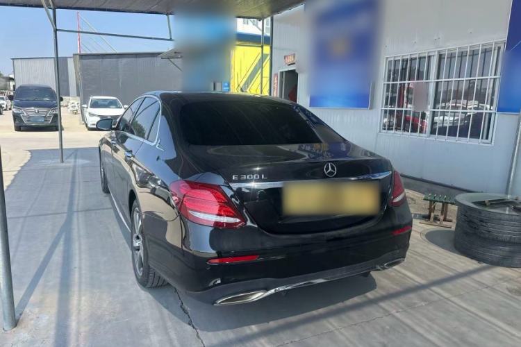Used Mercedes-Benz E-Class 2018 E 300 L Sport Luxury Edition Exterior 4