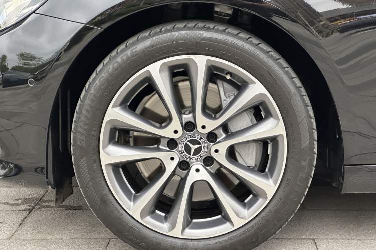 Used Mercedes-Benz E-Class 2018 Facelifted E 300 L Stylish Version Exterior 4
