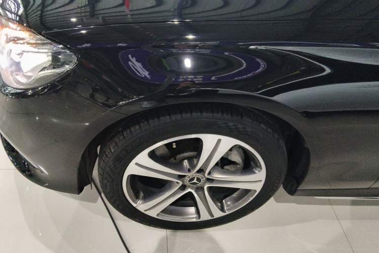 Used Mercedes-Benz E-Class 2018 E 200 L Sport Edition Exterior 4