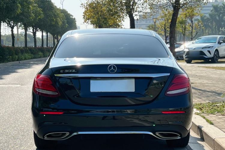 Used Mercedes-Benz E-Class 2018 E 200 L Sport Edition Exterior 5