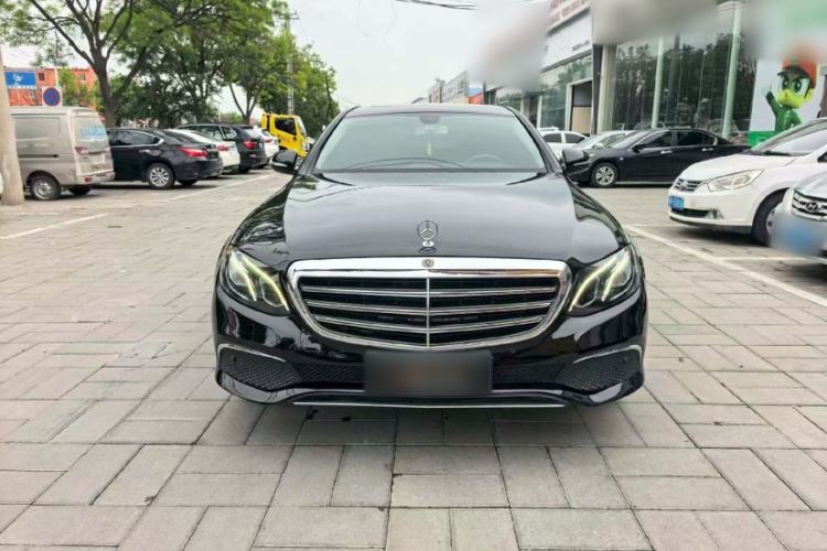 Used Mercedes-Benz E-Class 2018 E 200 L Sport 4MATIC Exterior 5