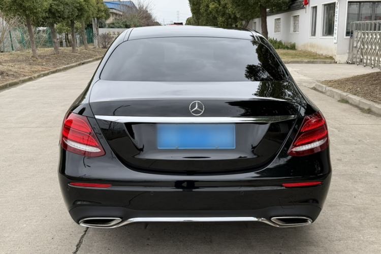 Used Mercedes-Benz E-Class 2018 Facelift E 200 L Sport Edition Exterior 5