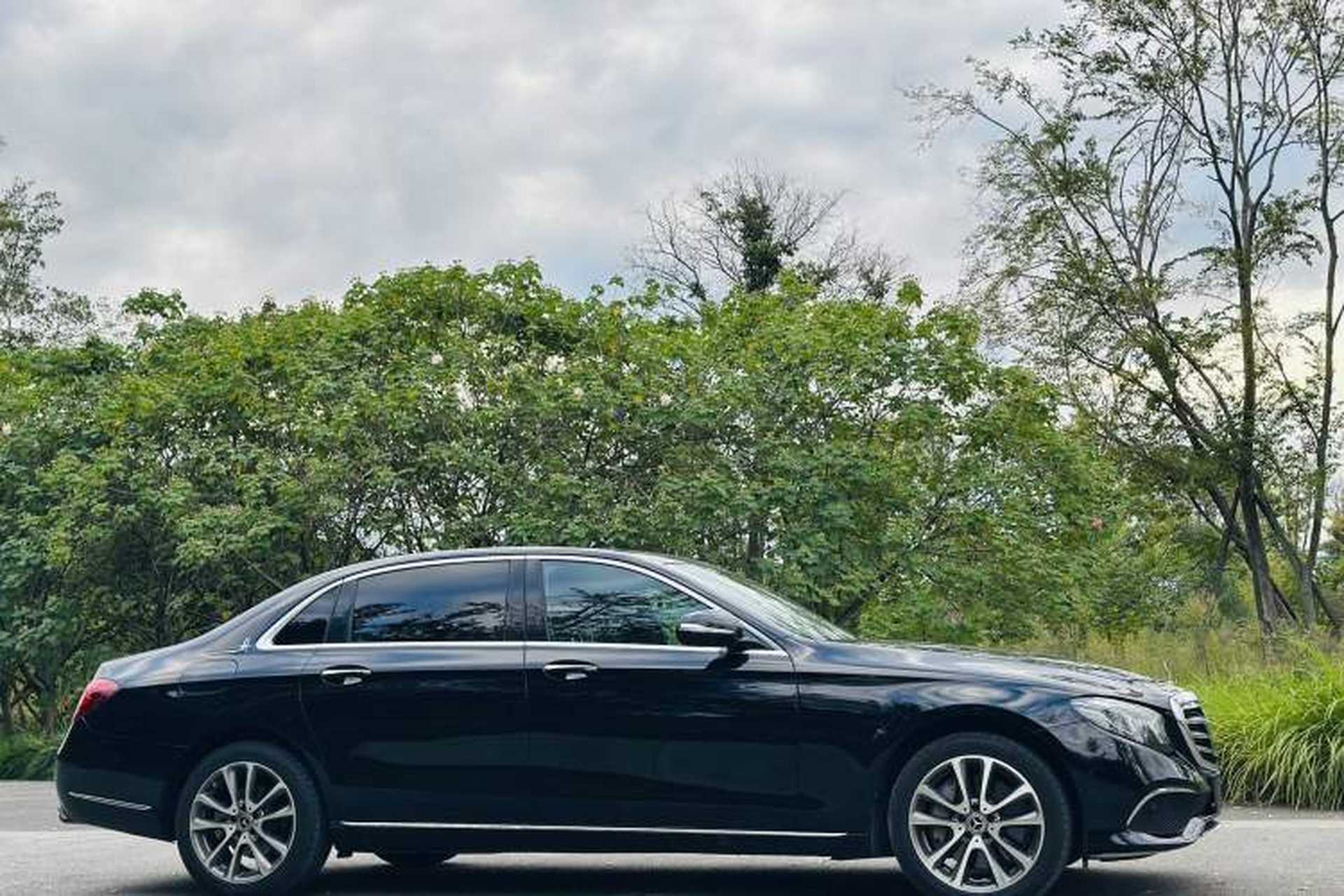 Used Mercedes-Benz E-Class 2018 Facelift E 300 L Luxury Edition Exterior 5