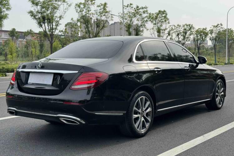 Used Mercedes-Benz E-Class 2018 E 200 L Exterior 5